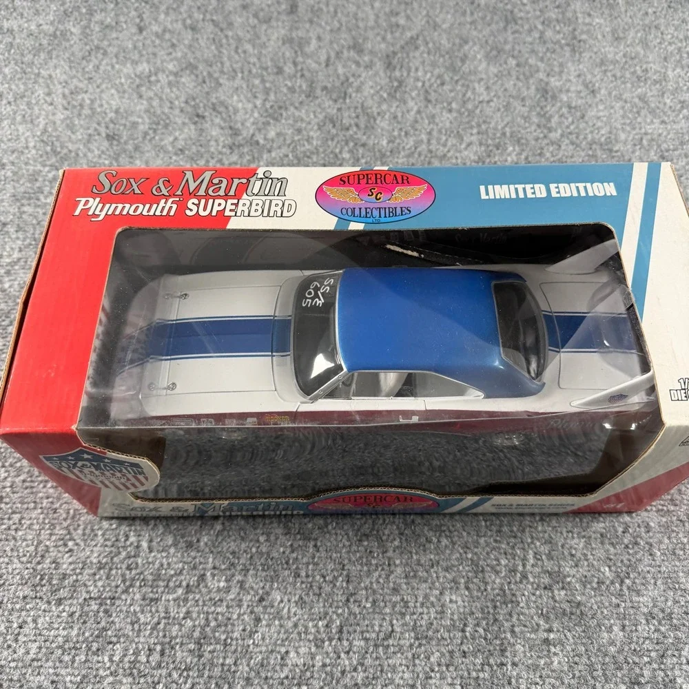 1:18 SCALE 1970 PLYMOUTH SUPERBIRD SOX & MARTIN LIMITED SUPERCAR COLLECTIBLES